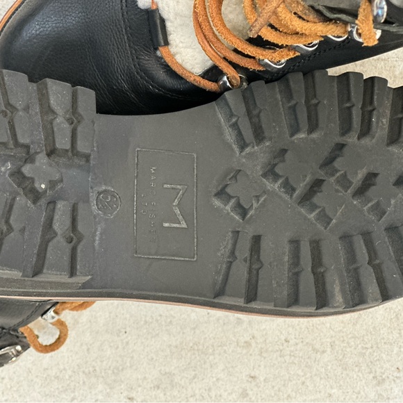 Cozy Marc Fisher Lace Up Booties Great Condition 6.5 - Picture 5 of 5